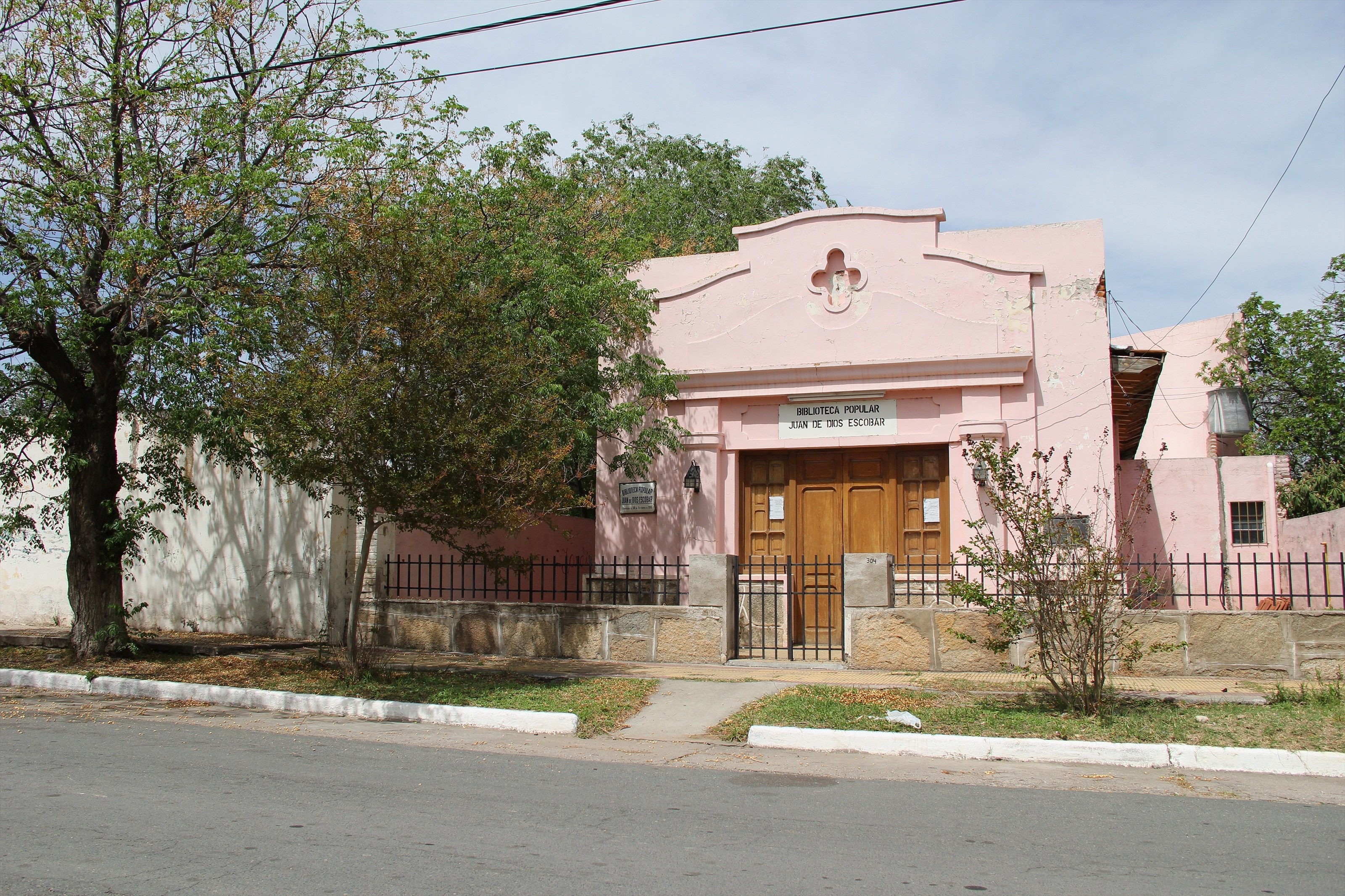 Biblioteca Popular Juan De Dios Escobar · 2