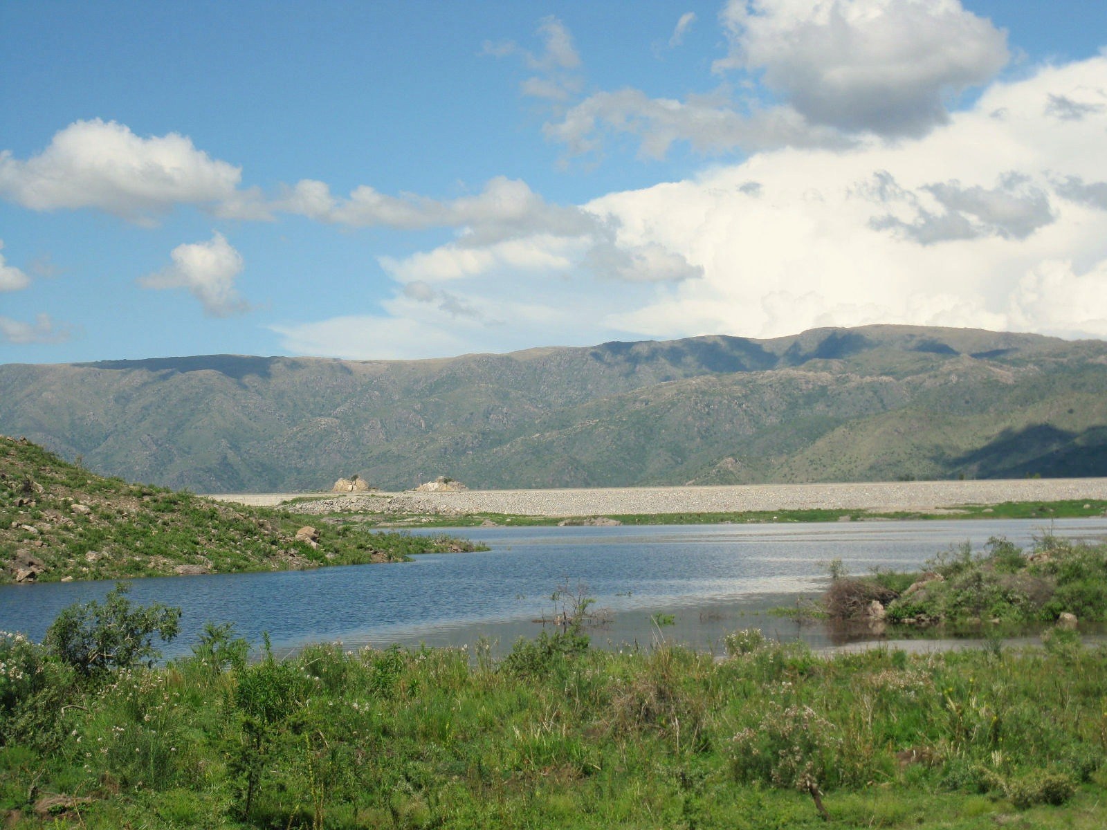 El Dique Las Palmeras Se Esta Llenando