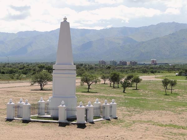 Replica Del Cabildo En La Punta San Luis · 28
