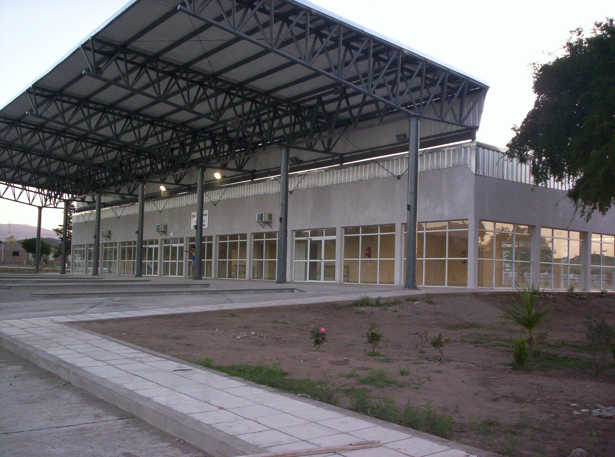 Terminal · 28